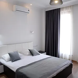 Gantiadi בית הארחה באטומי